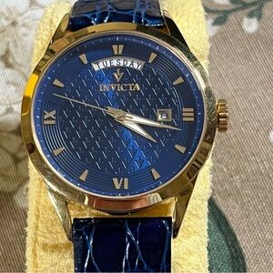 Invicta 21528 Vintage Lady Gold Tone Quartz Watch w/ Yellow Box 40mm